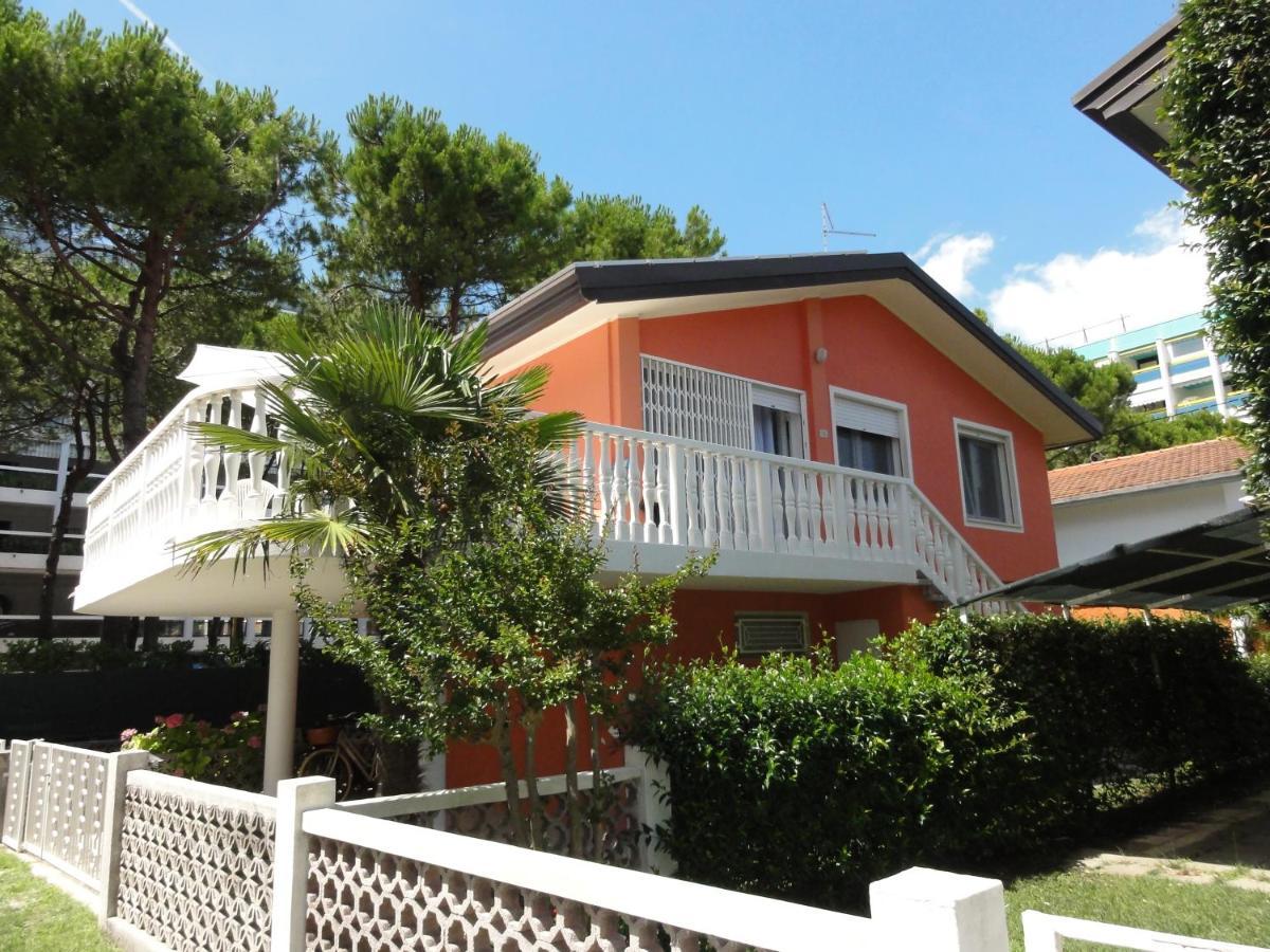 Villa Auriga Bibione Exterior photo