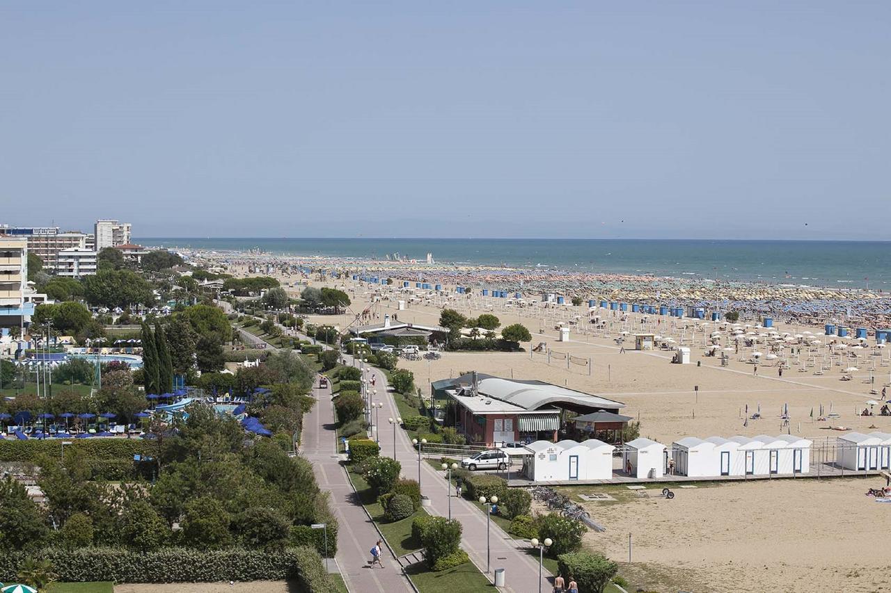 Villa Auriga Bibione Exterior photo