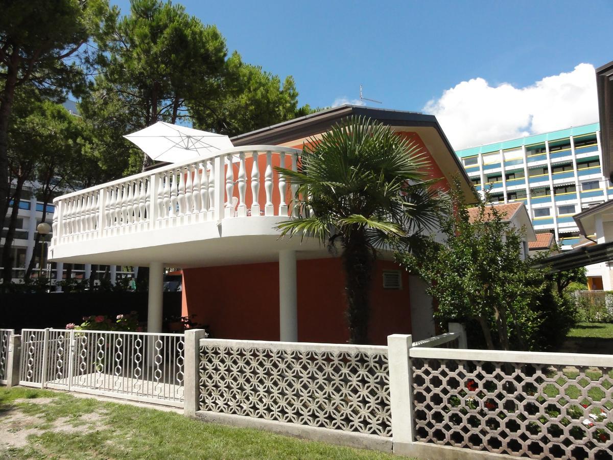 Villa Auriga Bibione Exterior photo